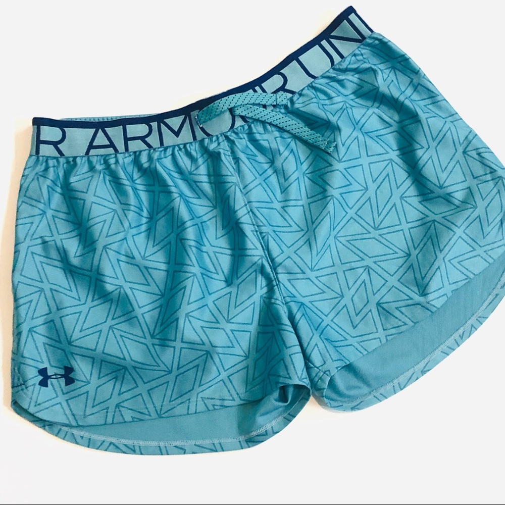 Girls Under Armour Shorts Size XL